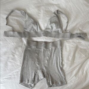 SKIMS Women's Intimates Set